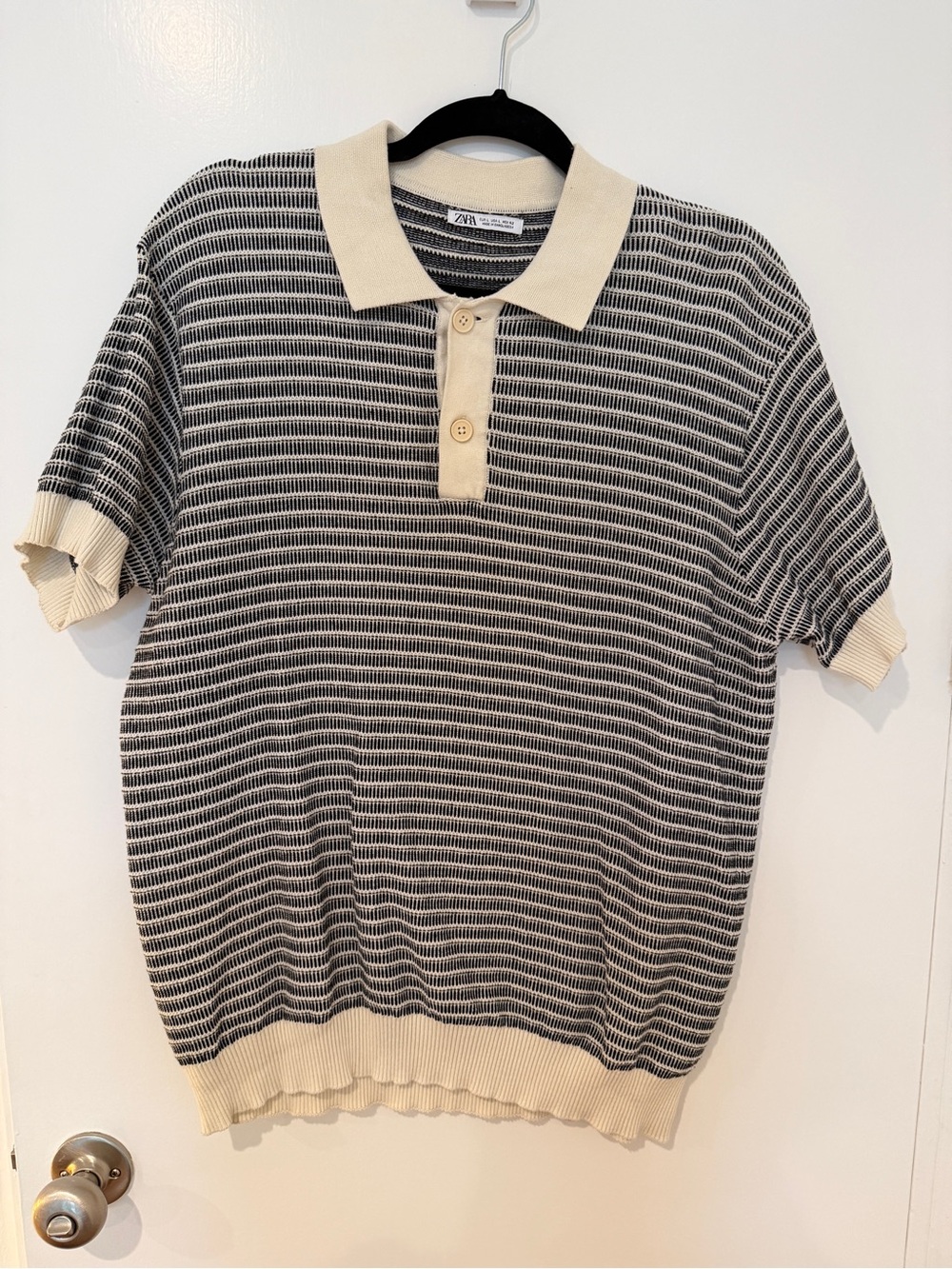 Zara Cream & Black Striped Collar V-Neck Short-Sleeve Sweater